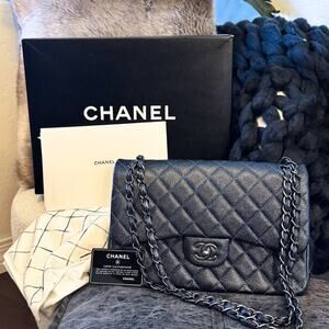 CHANEL 15C Dark Gray (Metallic) Jumbo Classicc Caviar Leather Flap Bag Ruthenium